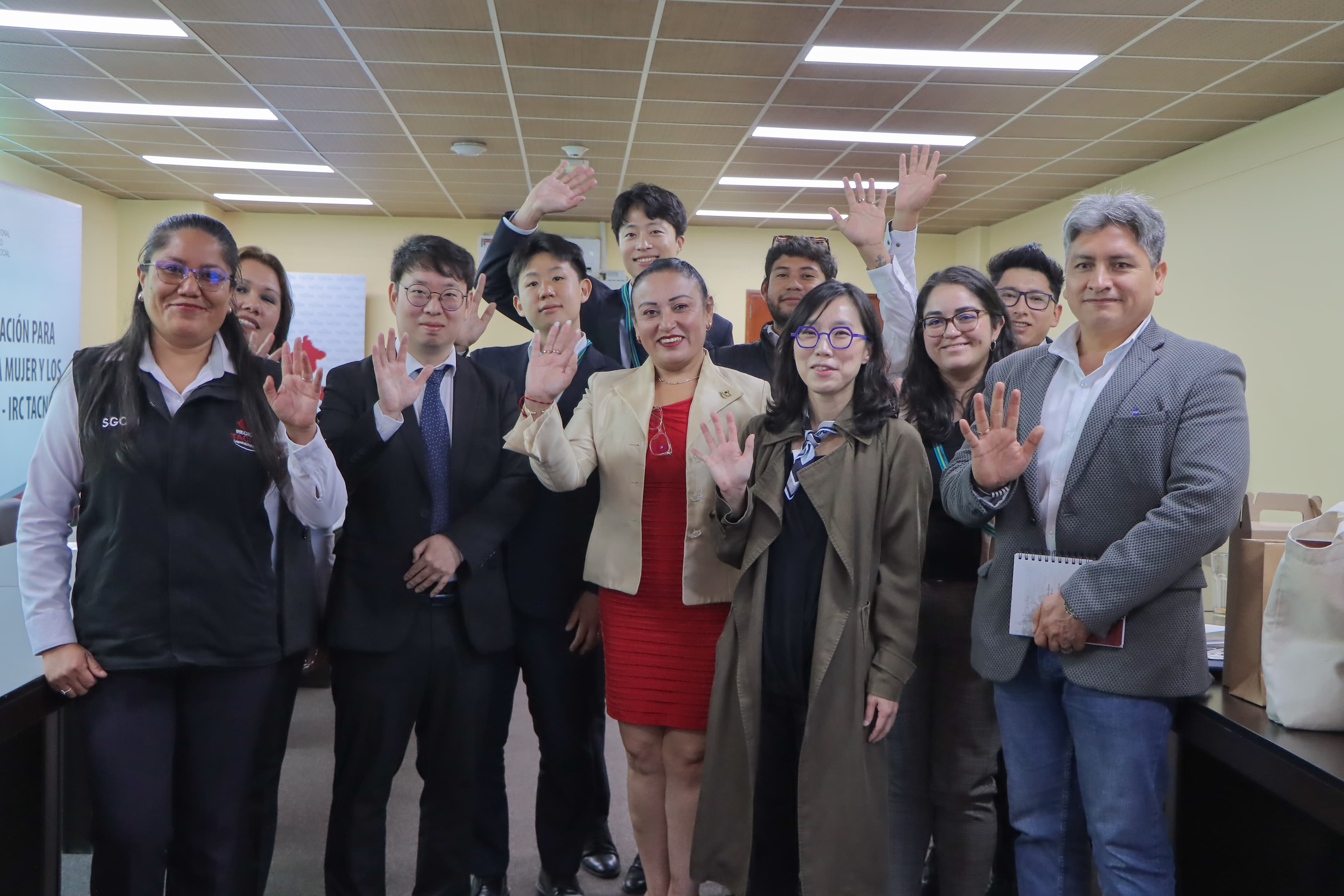 Embajada de Corea abre puertas al GORE Tacna