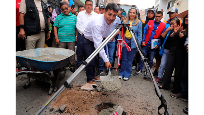 Cuatro Mil Pobladores se beneficiaràn, construiran pistas y veredas en calles de El Agustino