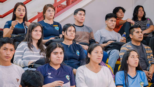 Estudiantes en la capacitación sobre pasantías.