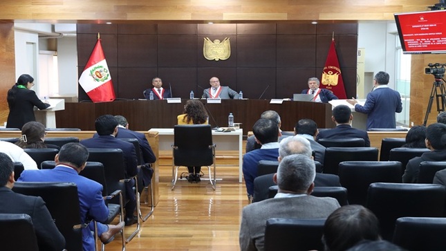 En audiencia pública la Sala Primera dejó al voto 70 procesos constitucionales