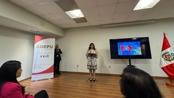 Conmemoran el 30.° aniversario de la Asociación de Damas Peruanas en Uruguay
