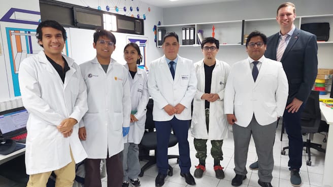 Minsa refuerza su compromiso con la investigación científica y el desarrollo de nuevos tratamientos en salud ocular para la población