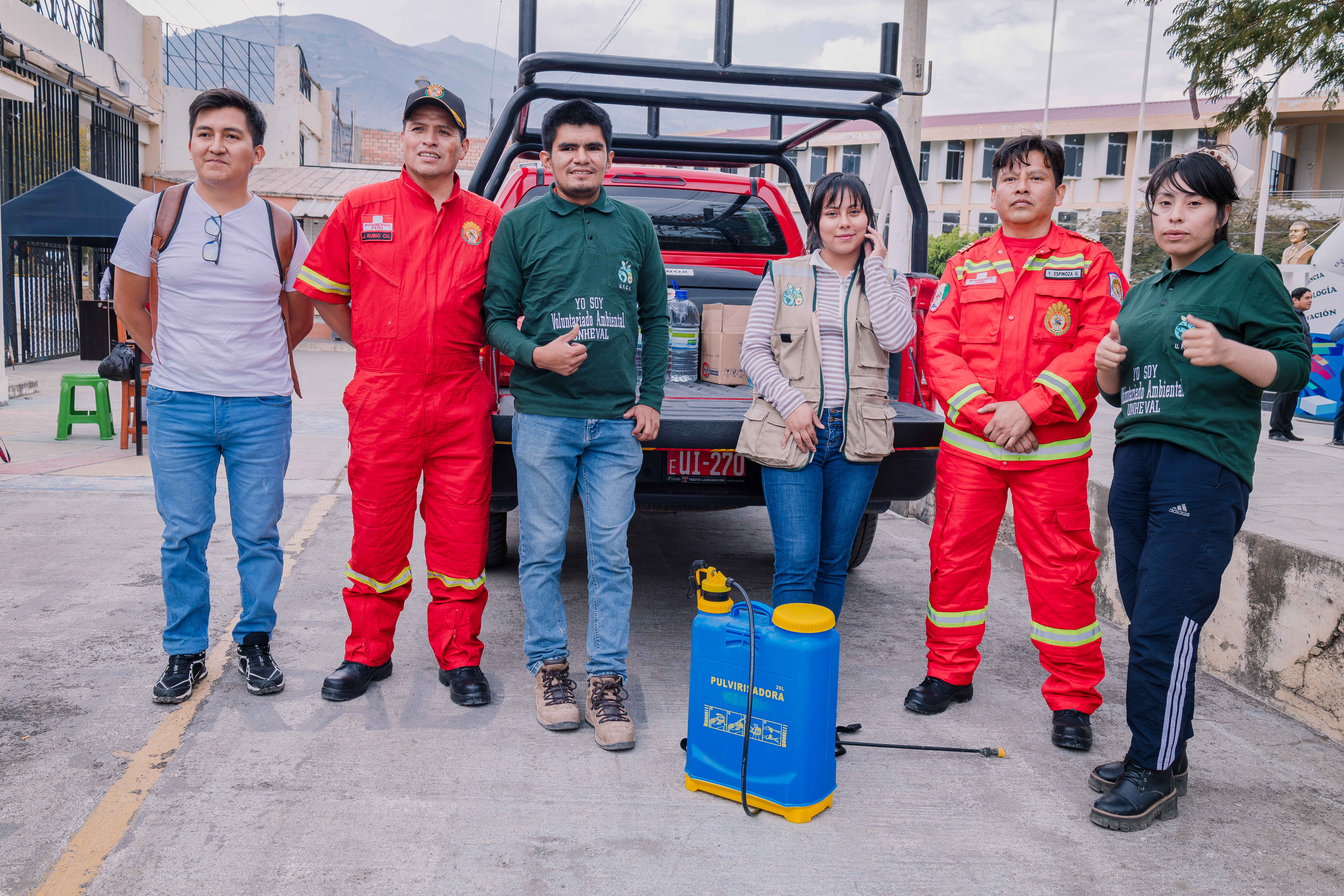 Entrega a bomberos 