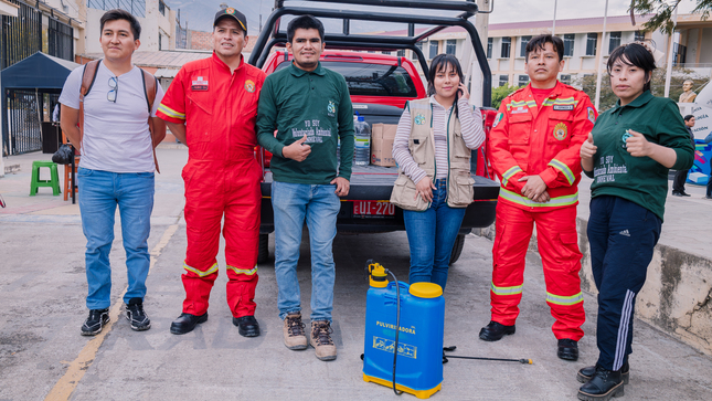 Entrega a bomberos 