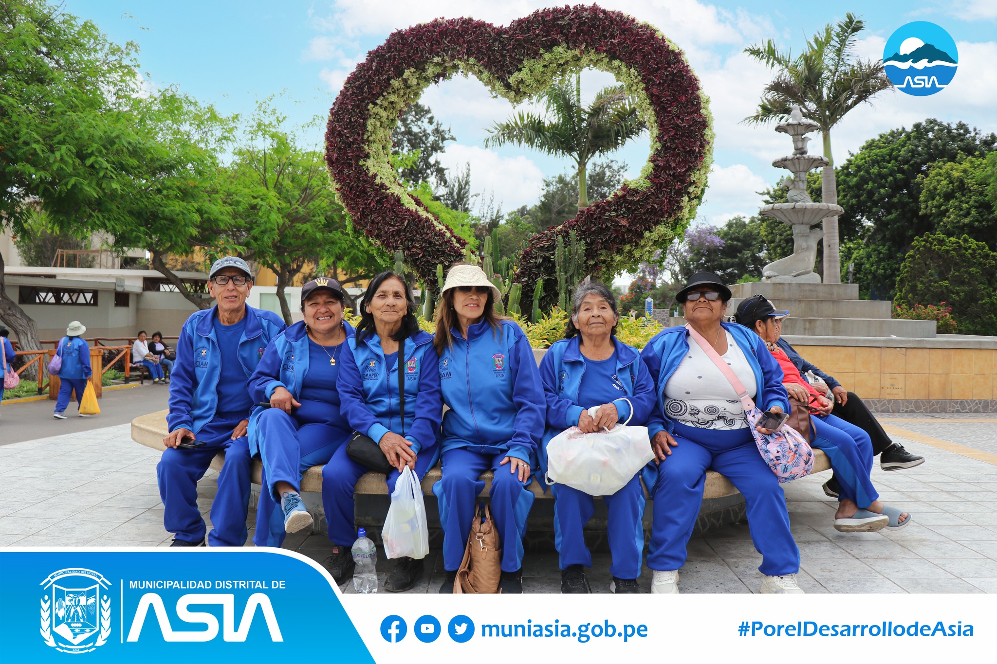 La Municipalidad Distrital de Asia liderado por el alcalde Isaías Alcántara Malásquez, a través de la Oficina del Centro Integral del Adulto Mayor (CIAM), realizó un paseo recreacional para los adultos mayores, quienes pasaron momentos agradables de diversión.
Ellos visitaron el Parque de las Leyendas en Lima, donde se divertieron conociendo las diferentes especies de animales que ahí habitan y compartieron grandes momentos.
De esta manera, las actual gestión municipal viene impulsando diversas actividades con el fin que los adultos mayores puedan recrearse.
