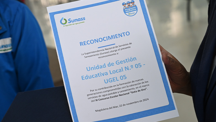 La UGEL05 recibió un reconocimiento por su ardua labor impulsadora y guiadora.