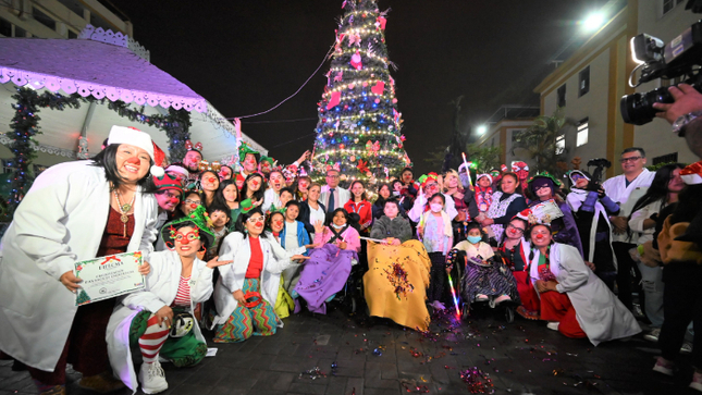 Pequeños guerreros: pacientes del INSN Breña ya viven la magia de la Navidad en medio de su lucha por recuperar su salud