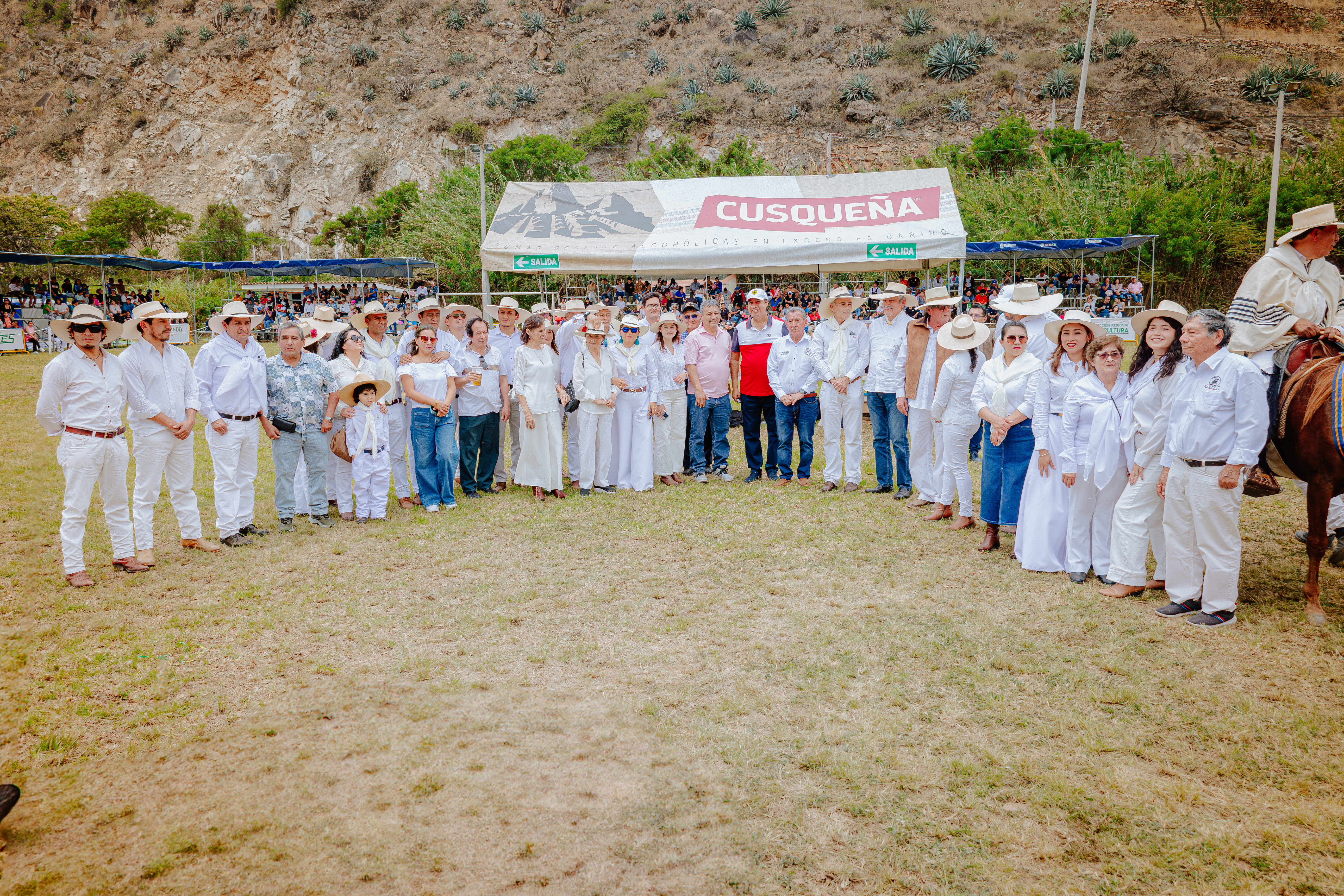 participantes de la Primera edición del Concurso Departamental de Caballo Peruano de Paso "Honorato Lopez"