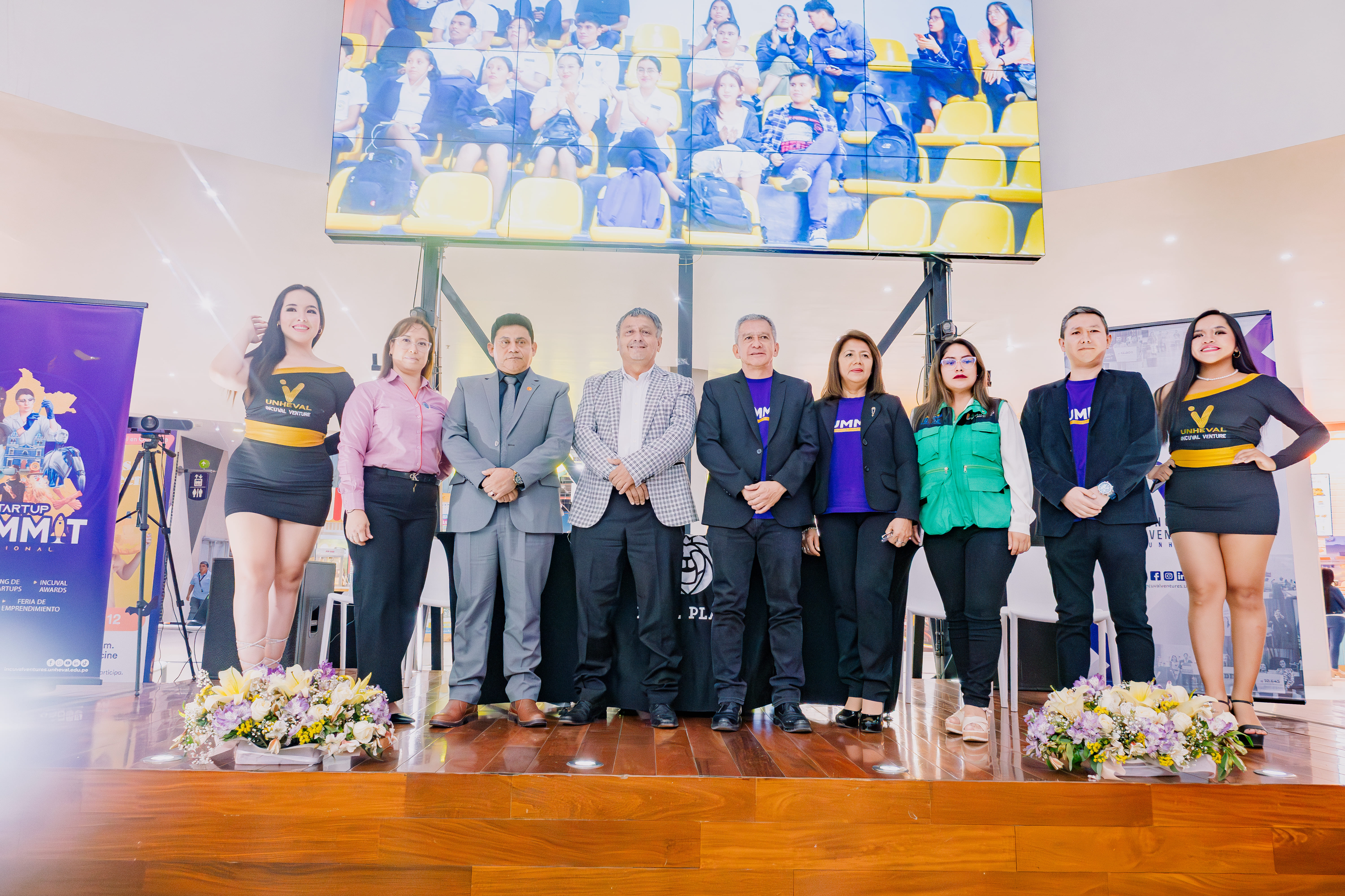Participantes de la conferencia de prensa 