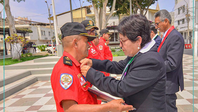 Municipalidad celebra el 164° aniversario de la Compañía de Bomberos N°31 de Paita.