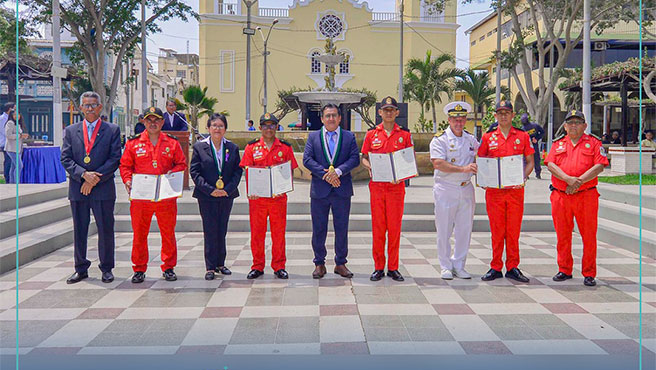 Municipalidad celebra el 164° aniversario de la Compañía de Bomberos N°31 de Paita.