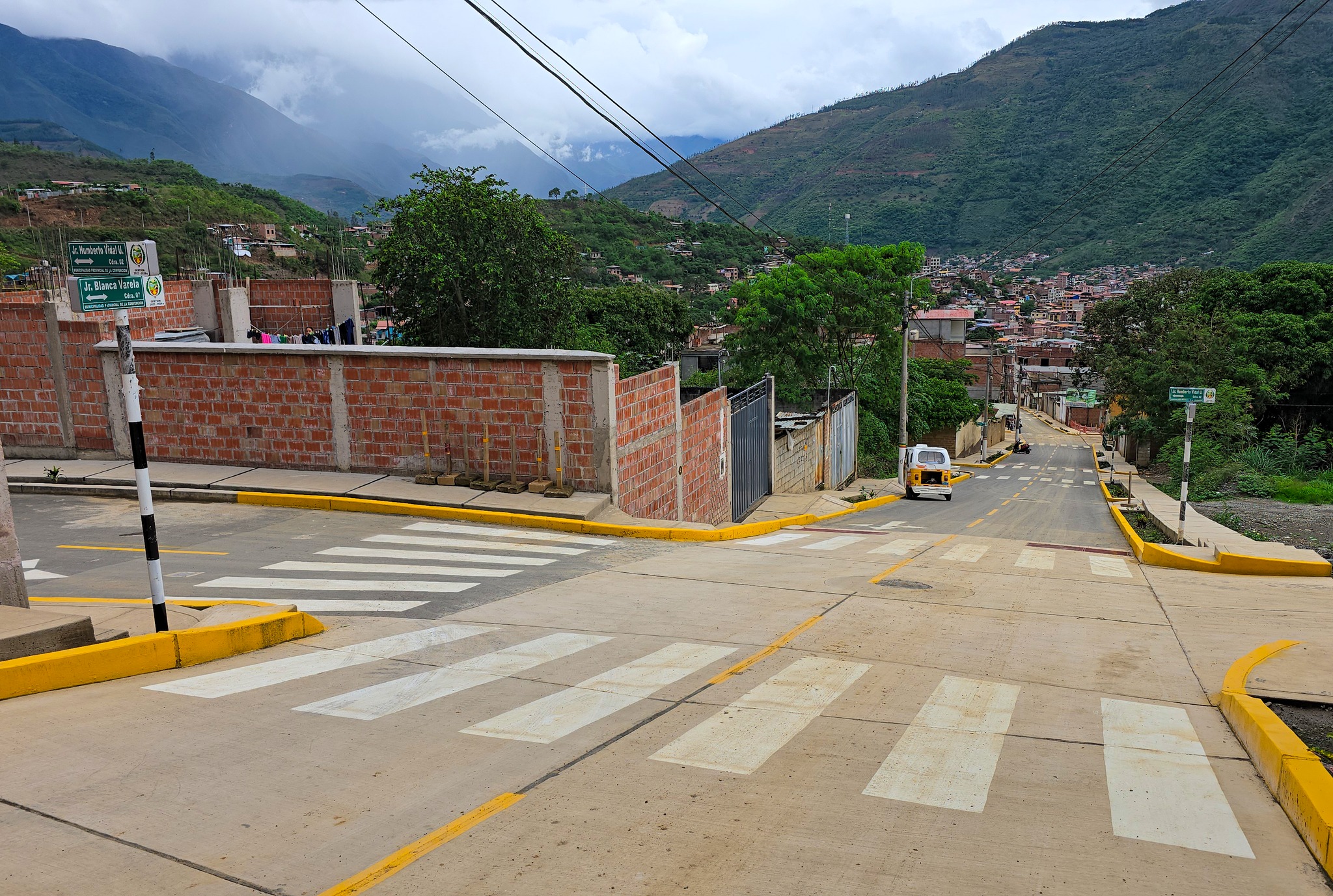 Pistas y veredas en el cono sur fueron entregados con una inversión de mas de 6.5 millones de soles