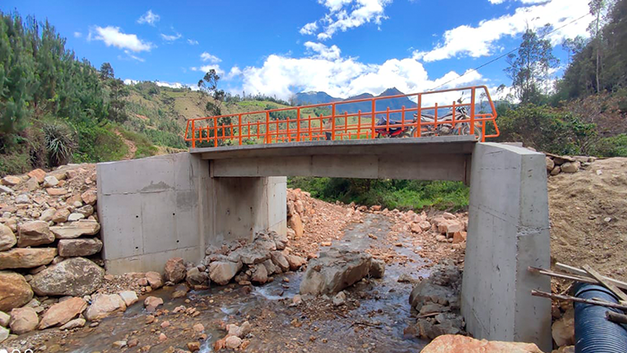 Finaliza construcción del puente Chontabamba - Nuevo Oriente