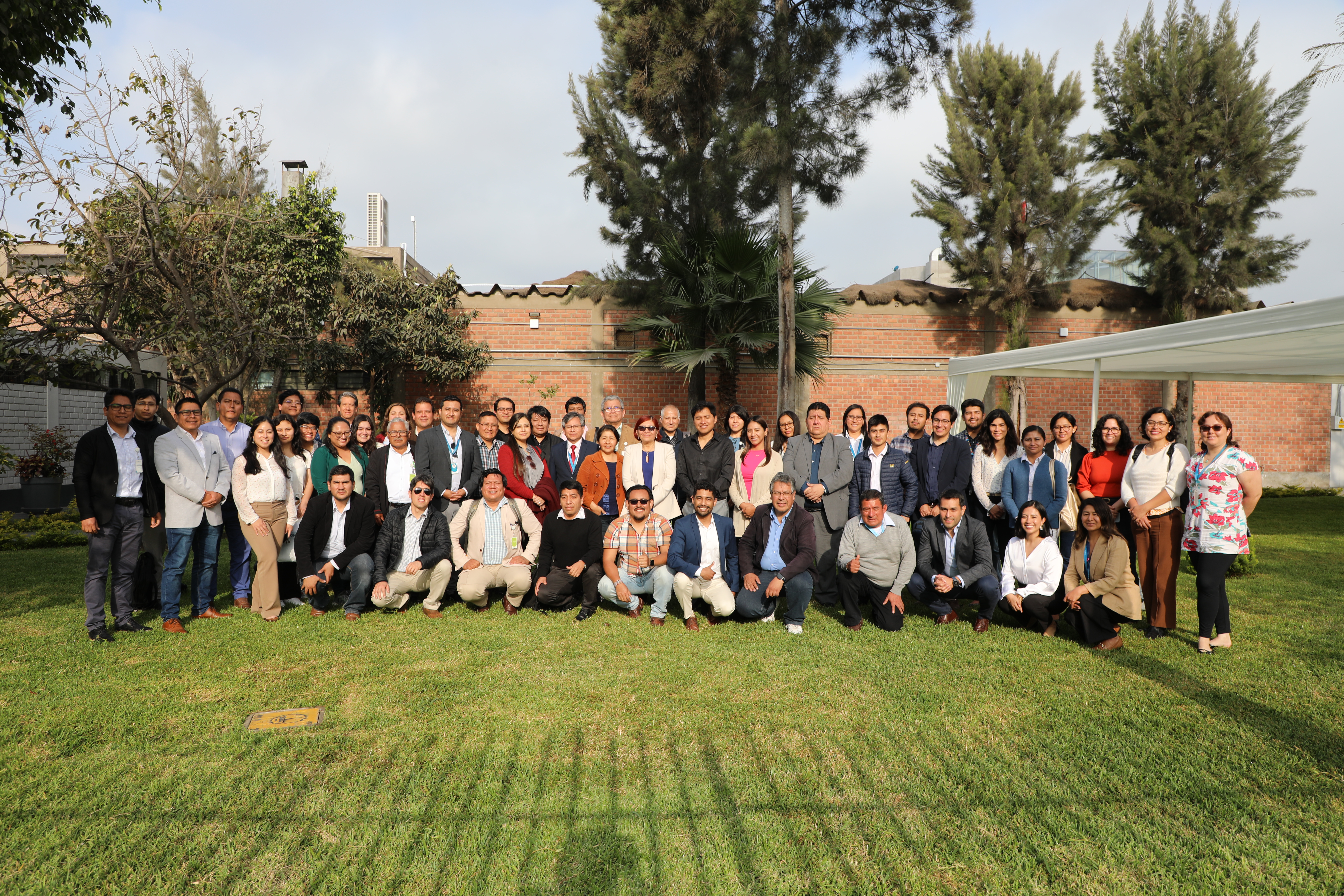 VinculaTech 2024 cerró con éxito la etapa presencial de formación, estableciéndose nuevamente como el evento clave para impulsar la transferencia de tecnología y la innovación en Perú. 