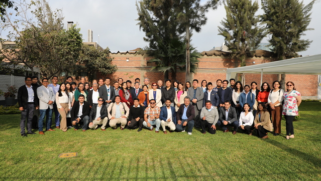 VinculaTech 2024 cerró con éxito la etapa presencial de formación, estableciéndose nuevamente como el evento clave para impulsar la transferencia de tecnología y la innovación en Perú. 
