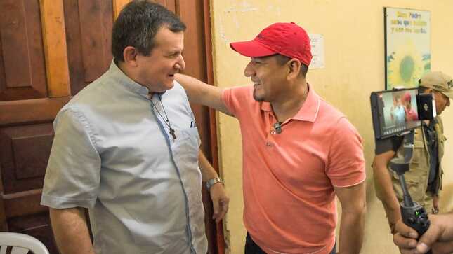 Gobernador Dr. René Chávez se une al padre Portelli para impulsar la construcción del albergue "Algo Bello para Dios"