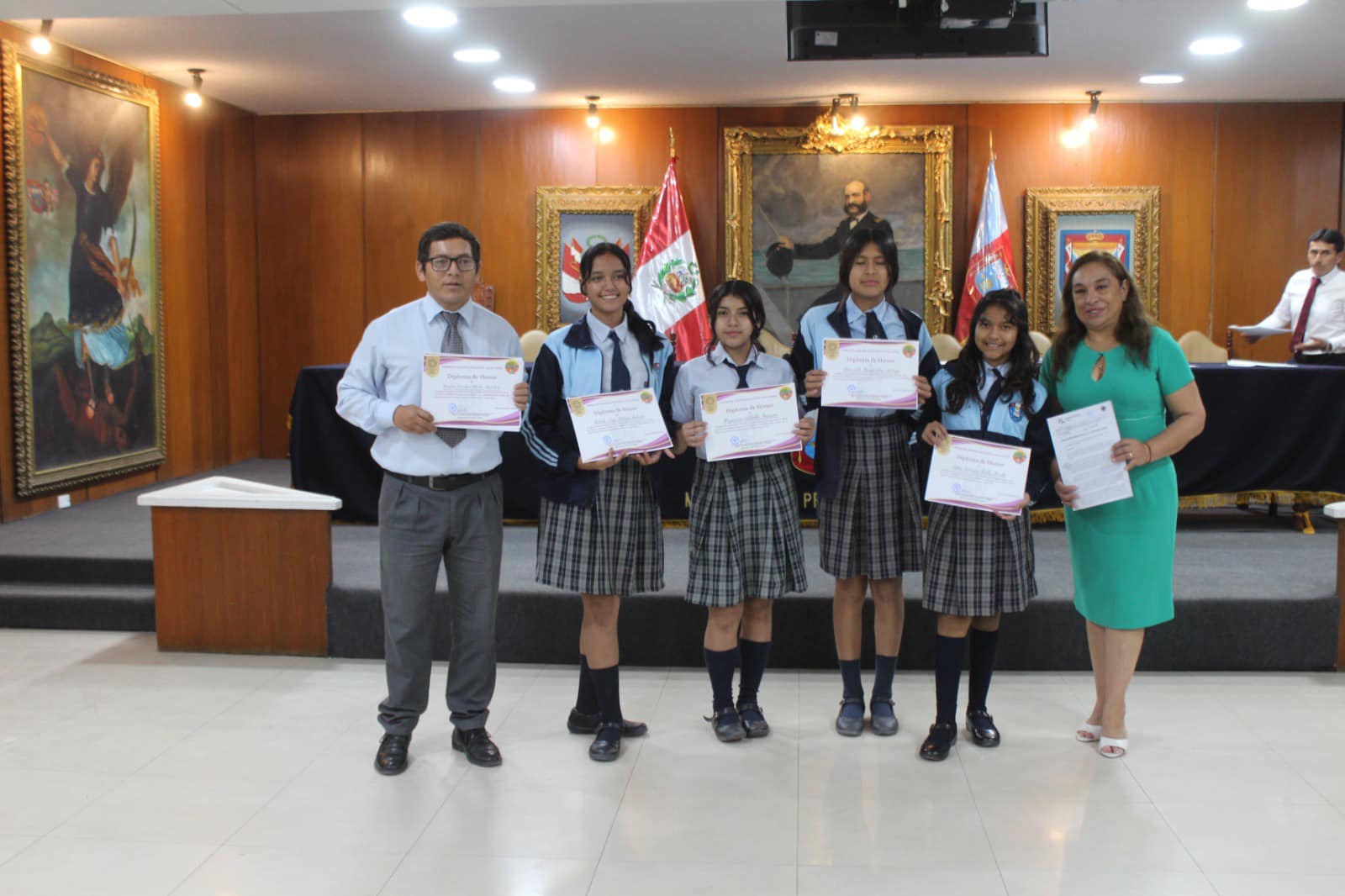 Ceremonia de reconocimiento de logros escolares – UGEL Piura
