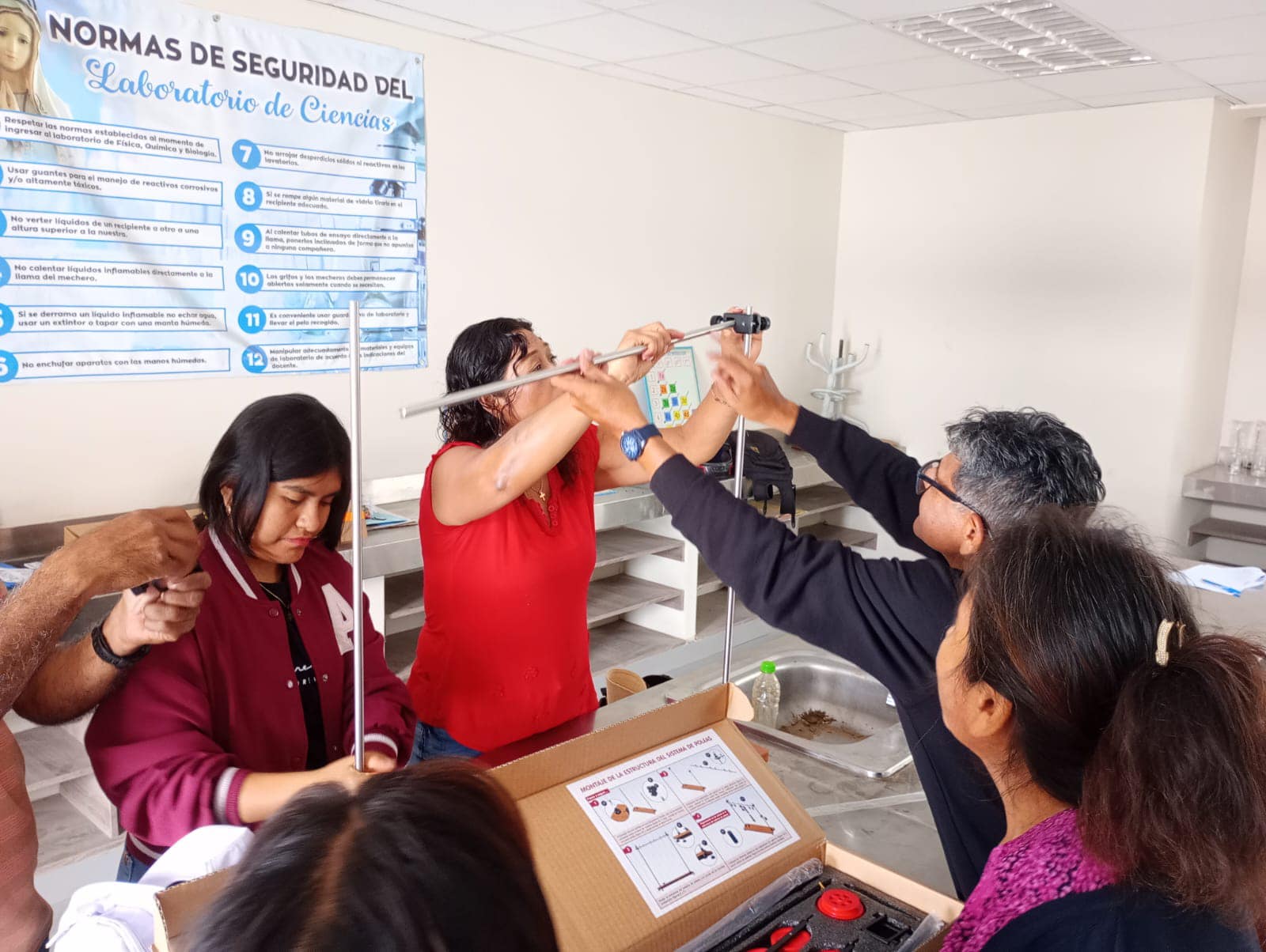 Taller de Fortalecimiento en el uso Pedagógico de los kits de fuerzas y dinámicas/máquinas simples y fichas de actividades