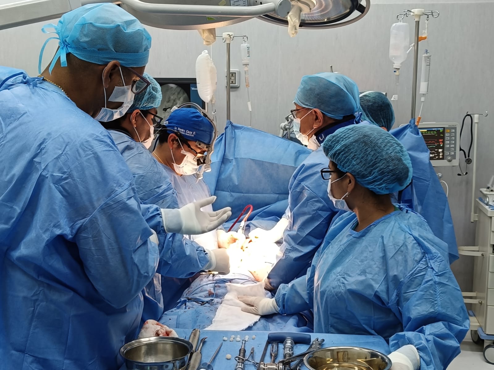 La cirugía ayuda a reincorporar al niño a su actividad normal, señaló el Dr. Dr. Hersey Barriga, jefe del Servicio de Ortopedia y Traumatología.