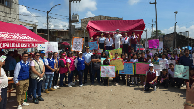 Cancillería Iquitos se suma a marcha de sensibilización por el Día Internacional de la Eliminación de la Violencia contra la Mujer