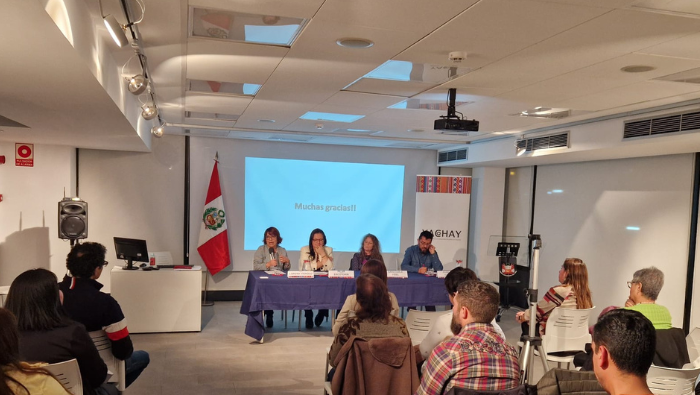 Conmemoran el 25N en Barcelona: organizan el conversatorio “Violencia de género en la adolescencia”