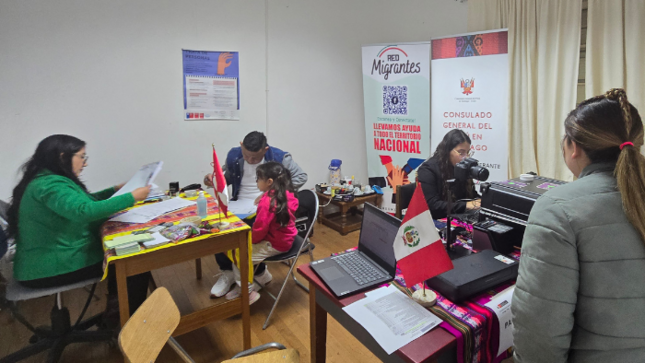 Acercan servicios consulares a la comunidad peruana en Puerto Montt