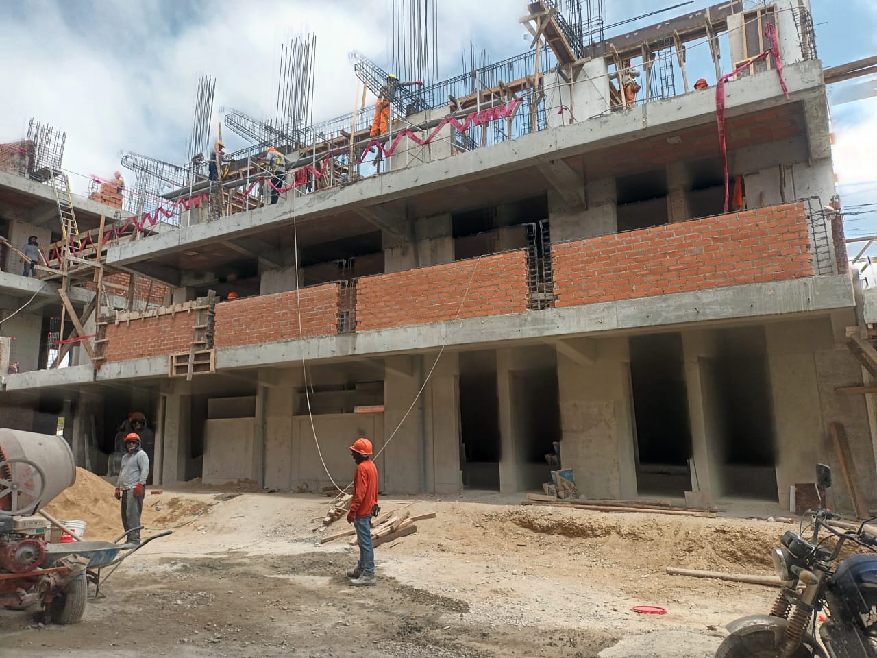 Mil 700 alumnas del colegio Magdalena Seminario de Llirod tendrán modernas instalaciones