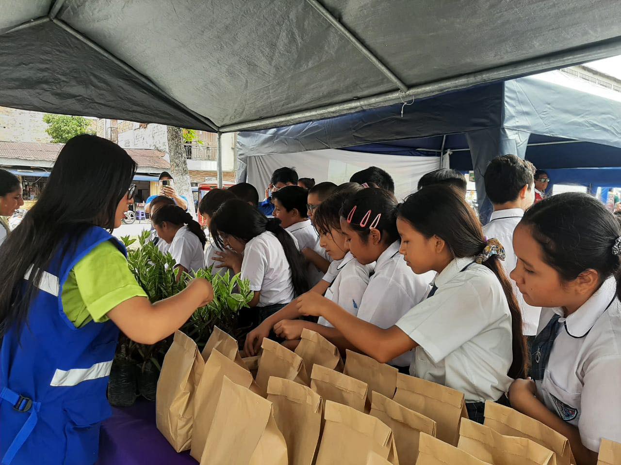 El Programa EDUCCA de la Municipalidad Distrital de Belén participó activamente en el Festival de la Conciencia Ambiental