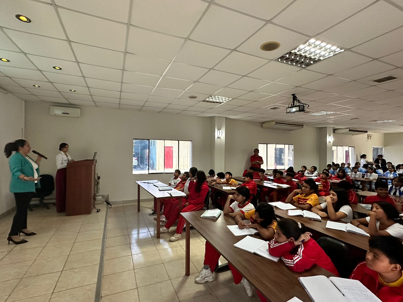 CLUBES ESCOLARES DE TURISMO 2024