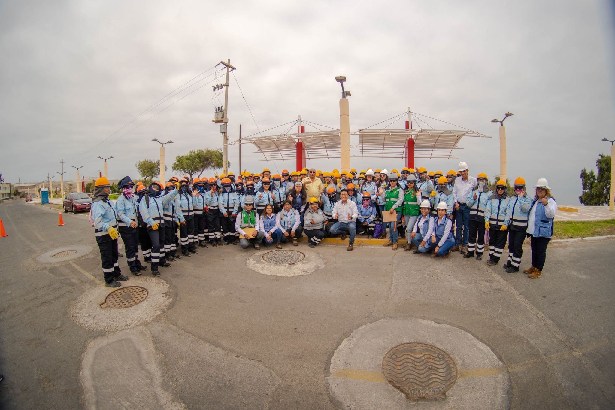 Desde la Urb. Magisterio el alcalde provincial de Ilo, Abg. Humberto Tapia Garay, dio la bienvenida a las integrantes del programa "Mujeres a la obra"