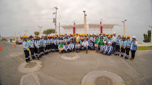 Desde la Urb. Magisterio el alcalde provincial de Ilo, Abg. Humberto Tapia Garay, dio la bienvenida a las integrantes del programa "Mujeres a la obra"