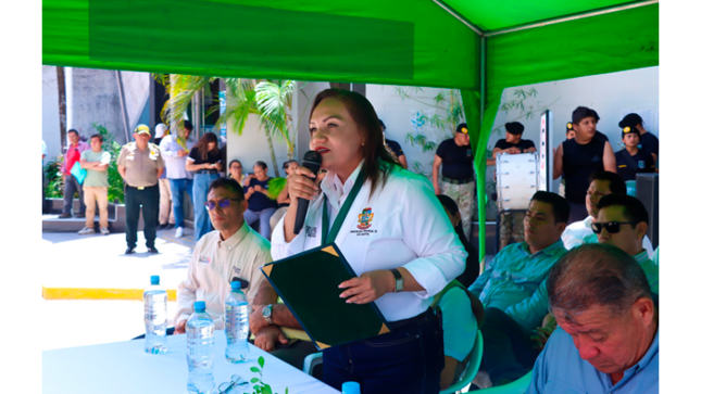 Gestión municipal recepciona maquinarias del MINAM.