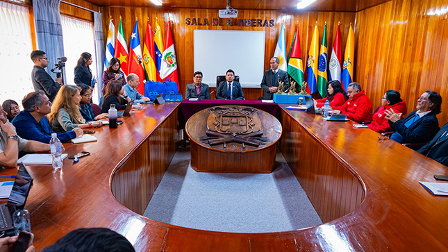 Emsapuno recibe visita de representantes del banco mundial y ministerio de vivienda a fin de buscar financiamiento para la ejecución del Convenio 25