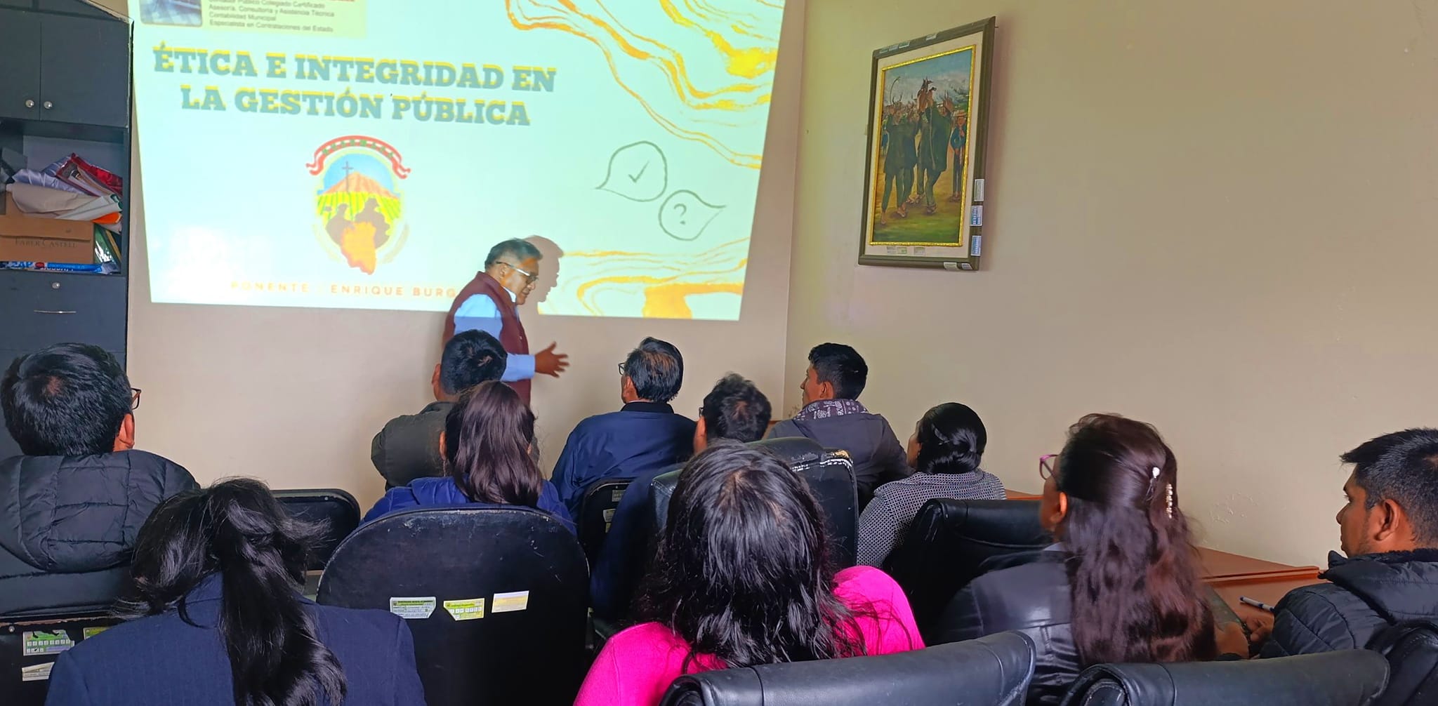 Capacitan a funcionarios y trabajadores municipales en ética e integridad en la gestión pública