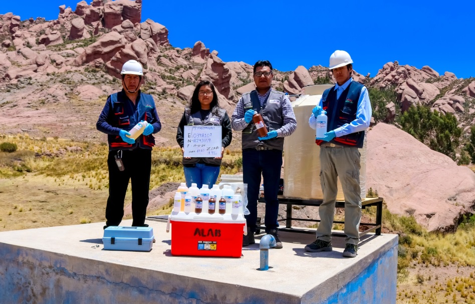 Realizan toma de muestras para la caracterización de agua de consumo humano en comunidades de Ojherani, Jayujayuni y Collacachi