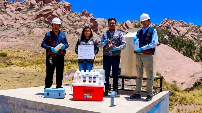 Realizan toma de muestras para la caracterización de agua de consumo humano en comunidades de Ojherani, Jayujayuni y Collacachi