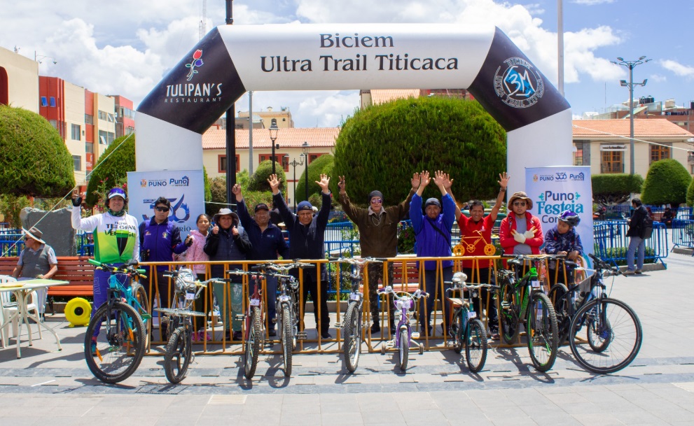 Puno celebra la evolución de las bicicletas con exitosa exhibición