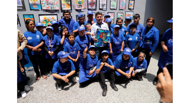 𝐄l 𝐀gustino apoyando el talento y la inclusiòn: “𝐄𝐗𝐏𝐎𝐒𝐈𝐂𝐈Ò𝐍 𝐌𝐀𝐍𝐎𝐒 𝐂𝐑𝐄𝐀𝐃𝐎𝐑𝐀𝐒”