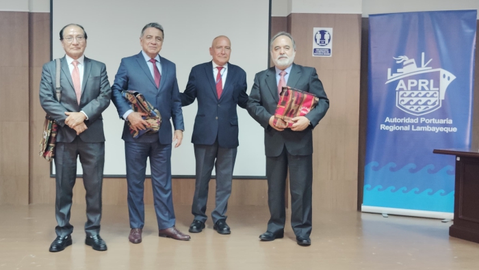 Terminal Portuario de Lambayeque seria el 7º en el Perú con grúas pórticas