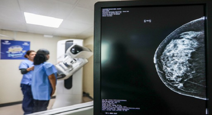 EsSalud supera los 18 millones de consultas y 349 mil cirugías en 10 meses de 2024