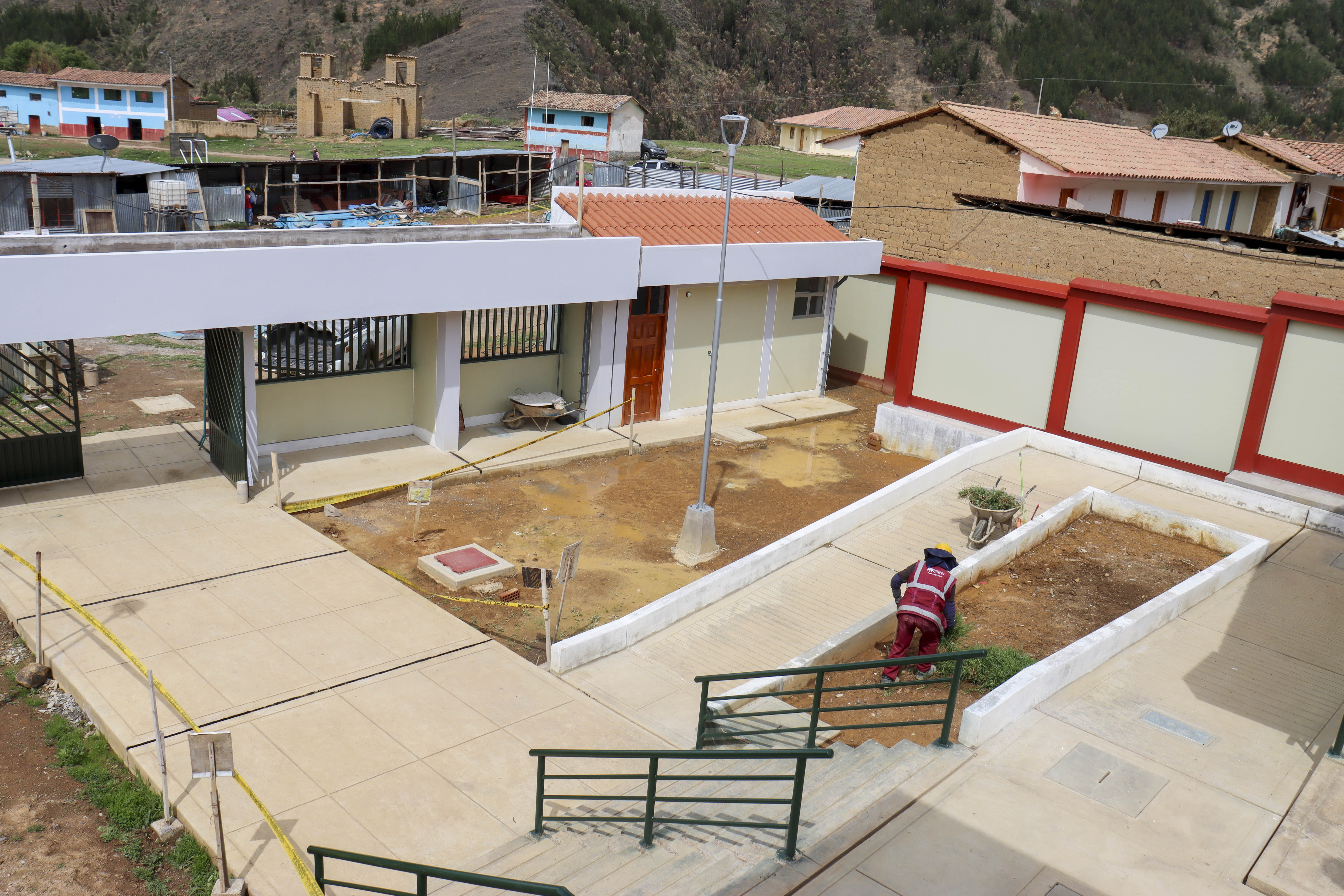 Gobierno Regional De Cusco Impulsa Mejora En La Educación Rural Con Moderna Infraestructura En Ccatca Quispicanchi