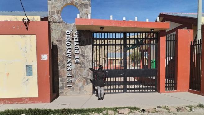 Puno.– La Contraloría General de la República identificó deficiencias en el control de asistencia del personal docente, administrativo y directivo en instituciones educativas bajo la jurisdicción de la UGEL San Antonio de Putina, poniendo en riesgo la calidad del servicio educativo y la seguridad de los estudiantes.