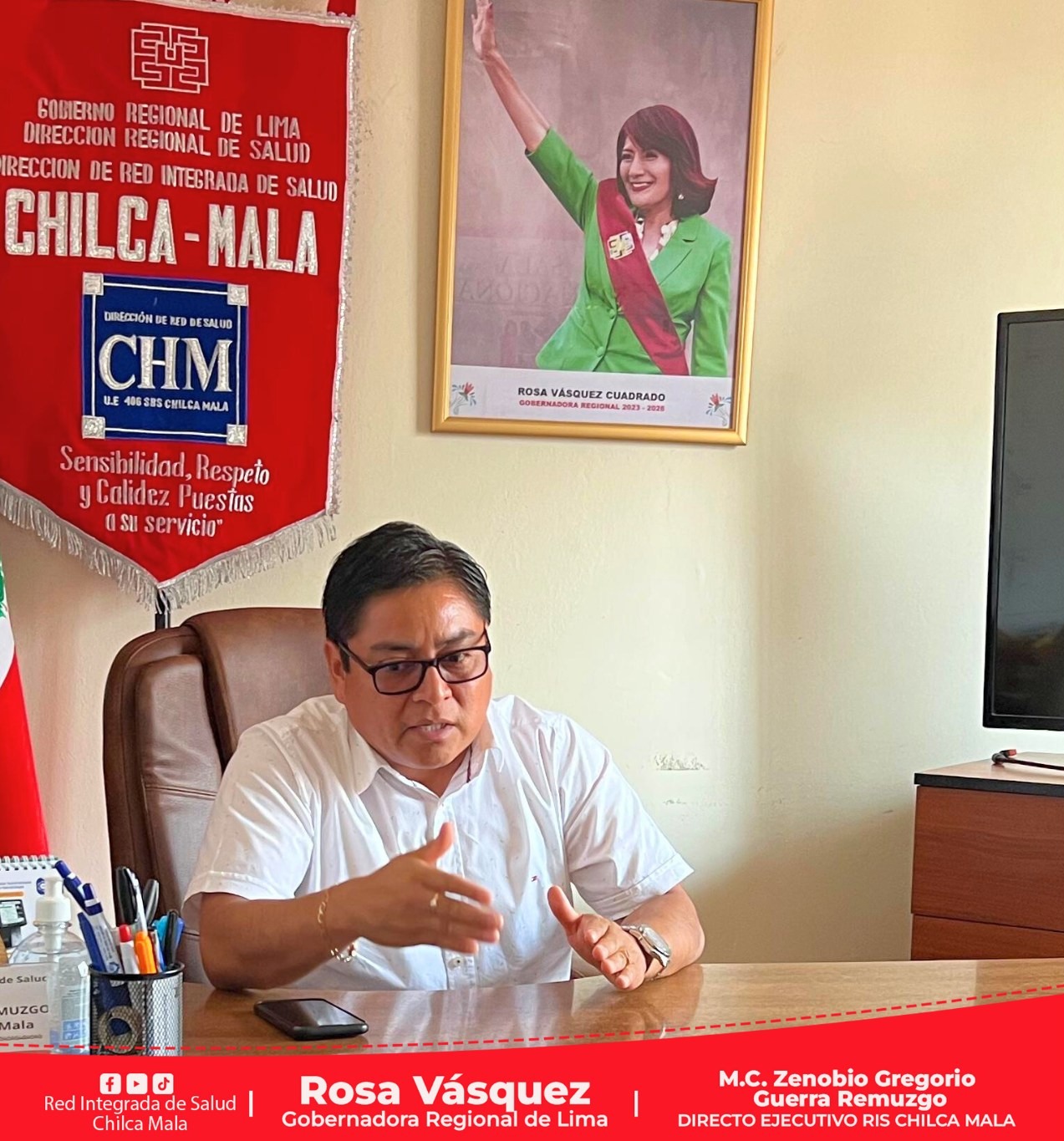 Director Ejecutivo de la RIS Chilca Mala lidera reunión de trabajo con su equipo de gestión.