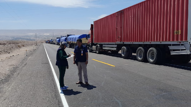 Moquegua: Fiscalía Especializada en Derechos Humanos verifica desarrollo de manifestaciones y bloqueos en puente de manifestaciones y bloque