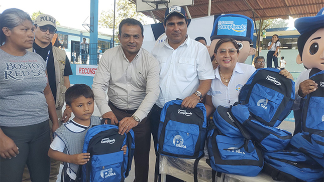 Más de mil 600 escolares de I.E. José Abelardo Quiñones son beneficiados con entrega de mobiliario