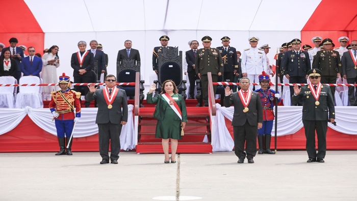 Magistrado del TC Francisco Morales fue condecorado con la “Medalla al Mérito Ciudadano”