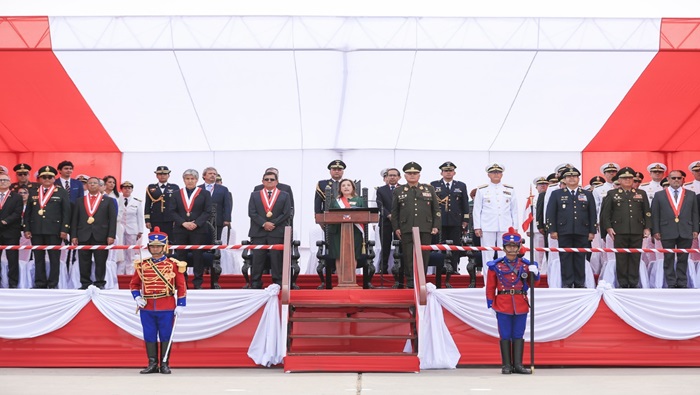 Magistrado del TC Francisco Morales fue condecorado con la “Medalla al Mérito Ciudadano”