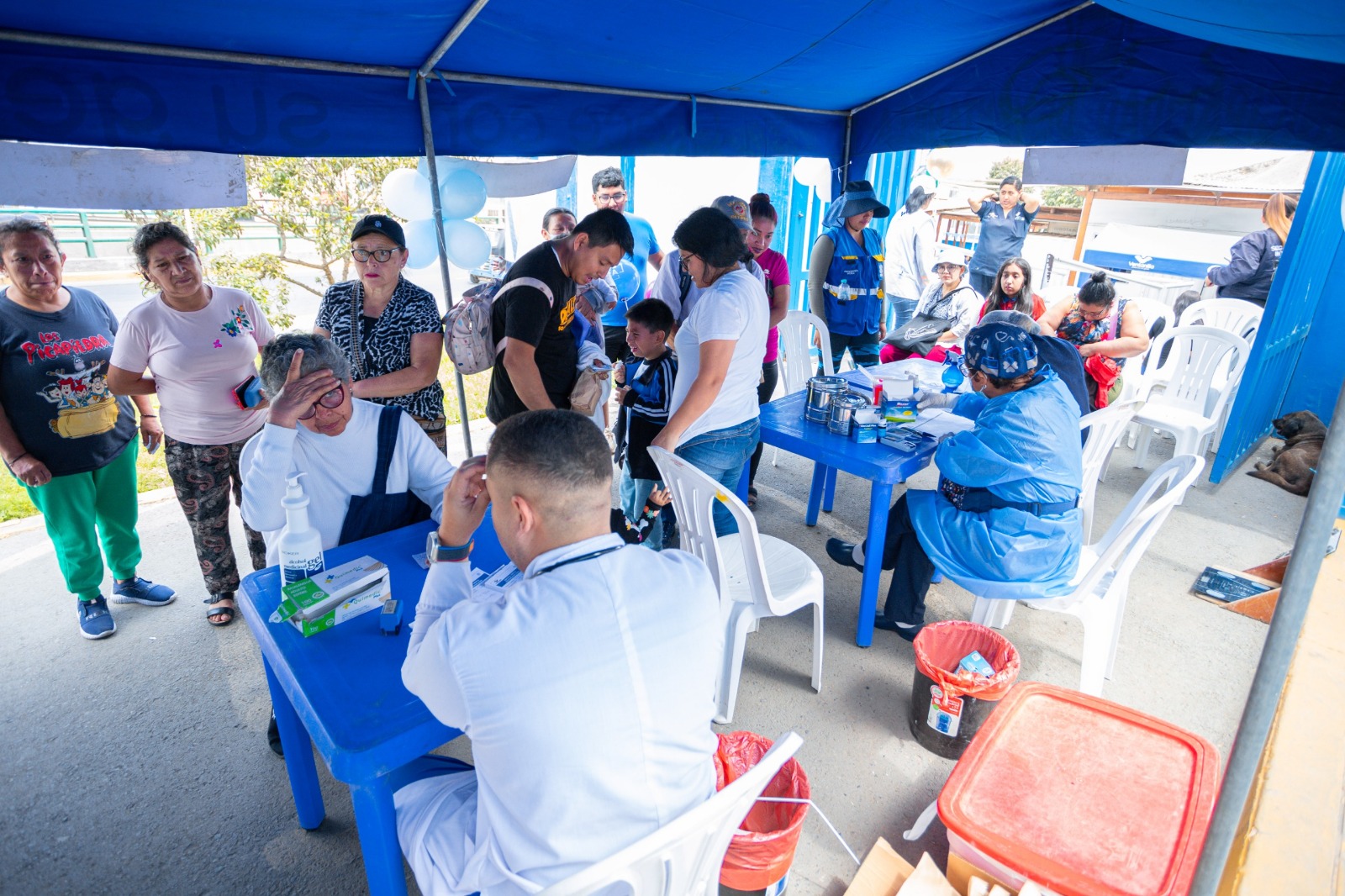 Atención médica gratuita y de calidad 🩺👨⚕️👩⚕️ llega a Ventanilla con campañas itinerantes para el bienestar de todos 👨👩👧👦.