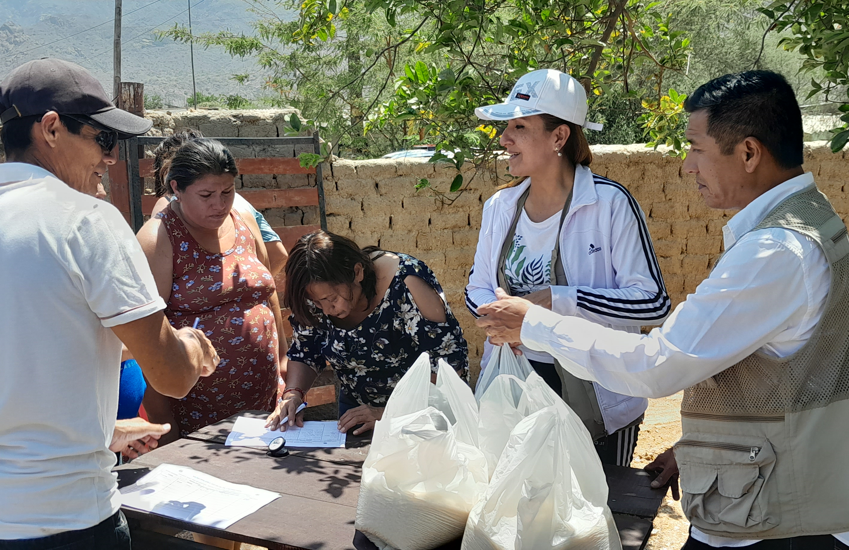 Archivo JPG de la entrega de donación.