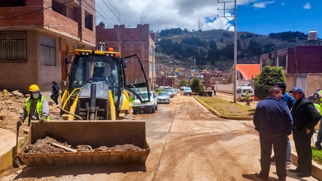Municipalidad Provincial de Puno restablece la avenida Panamá tras fuertes lluvias